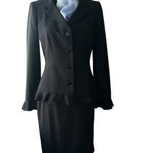 Neiman Marcus 2pc Skirt Set Black Size 6